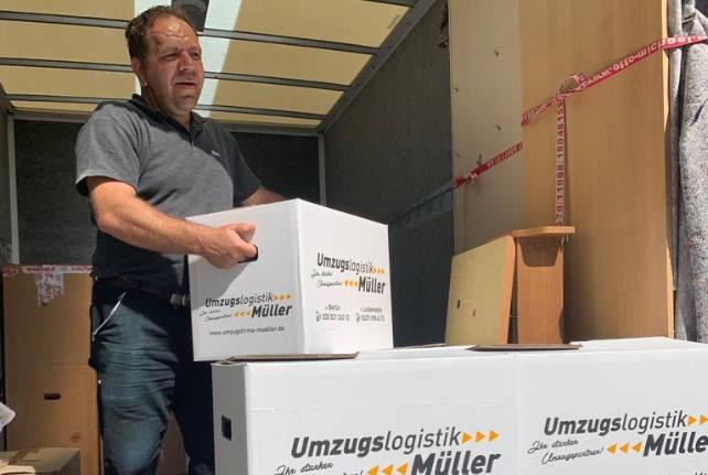 Preise erfahren für den Umzug von Oßling nach Zypern
